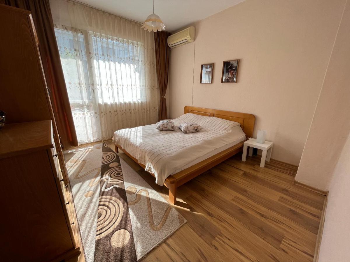 Apartment Acacia Varna Exterior foto